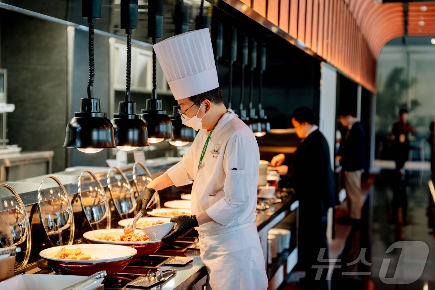 본문 이미지 - 뷔페 &#39;담음&#39;&#40;소노캄경주 제공&#41;