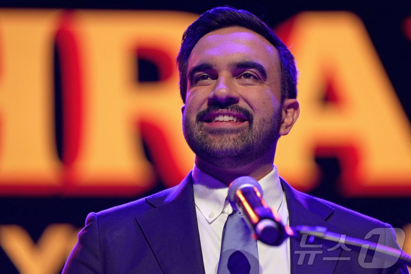 본문 이미지 - 뉴욕시장 선거에서 당선된 민주당 소속 조란 맘다니. ⓒ AFP=뉴스1 ⓒ News1 김경민 기자