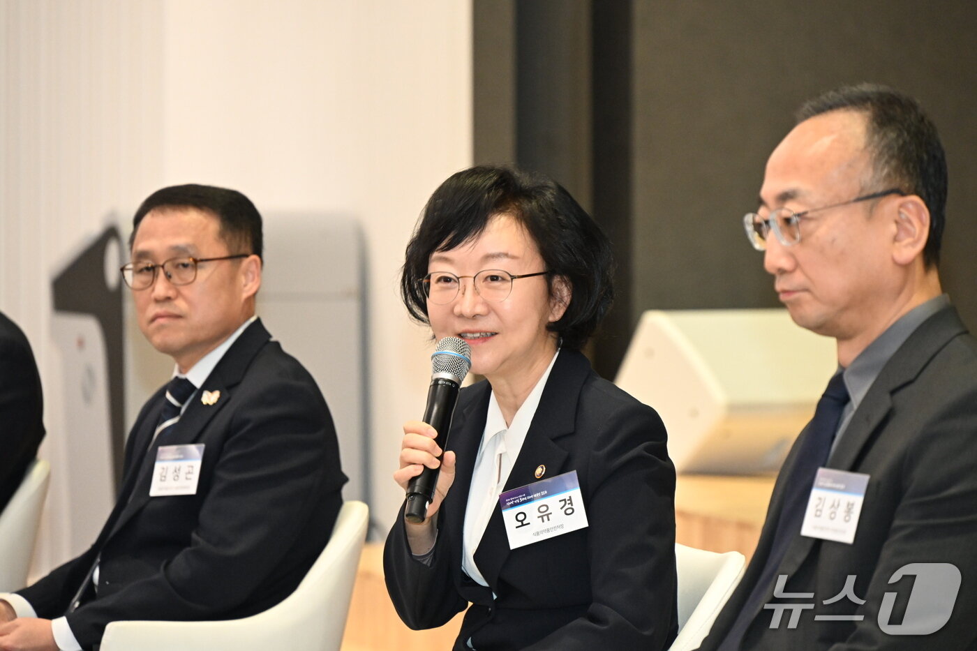 본문 이미지 - 5일 서울 동작구 서울시여성가족재단에서 열린 &#39;식의약 안심 50대 과제 대국민보고회&#39;에서 오유경 식약처장이 발언하고 있다. &#40;식약처 제공&#41; 2025.11.5/뉴스1