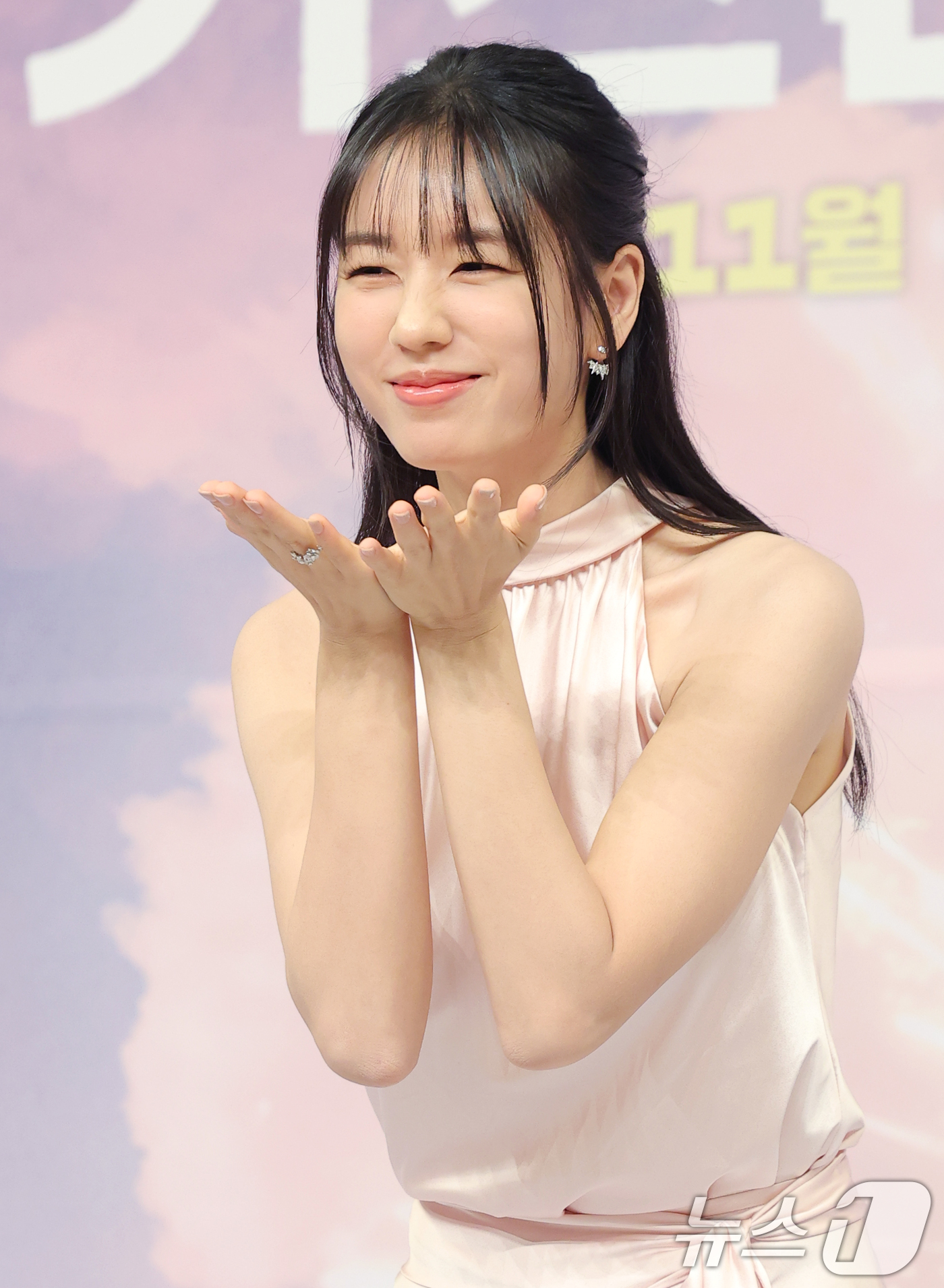 (서울=뉴스1) 권현진 기자 = 배우 안은진이 5일 서울 양천구 SBS 방송센터에서 열린 SBS 새 수목드라마 ‘키스는 괜히 해서!’(극본 하윤아, 태경민/연출 김재현) 제작발표회 …