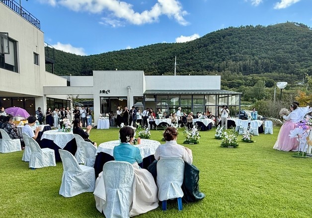 경북연구원 "청년 결혼, '해야 하는 것' 아닌 '가능해야 하는 선택'"