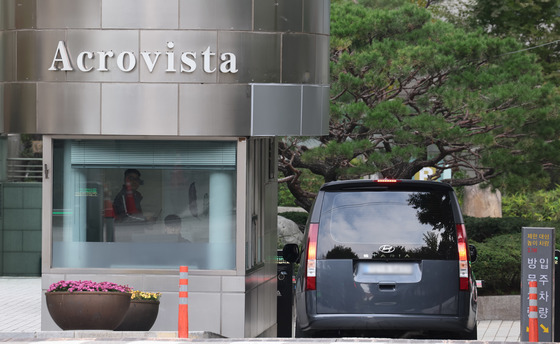 김건희 측 "한 집에 압색 4번? 이런 경우가"→조국 "어이가, 난 尹이 70번이나"