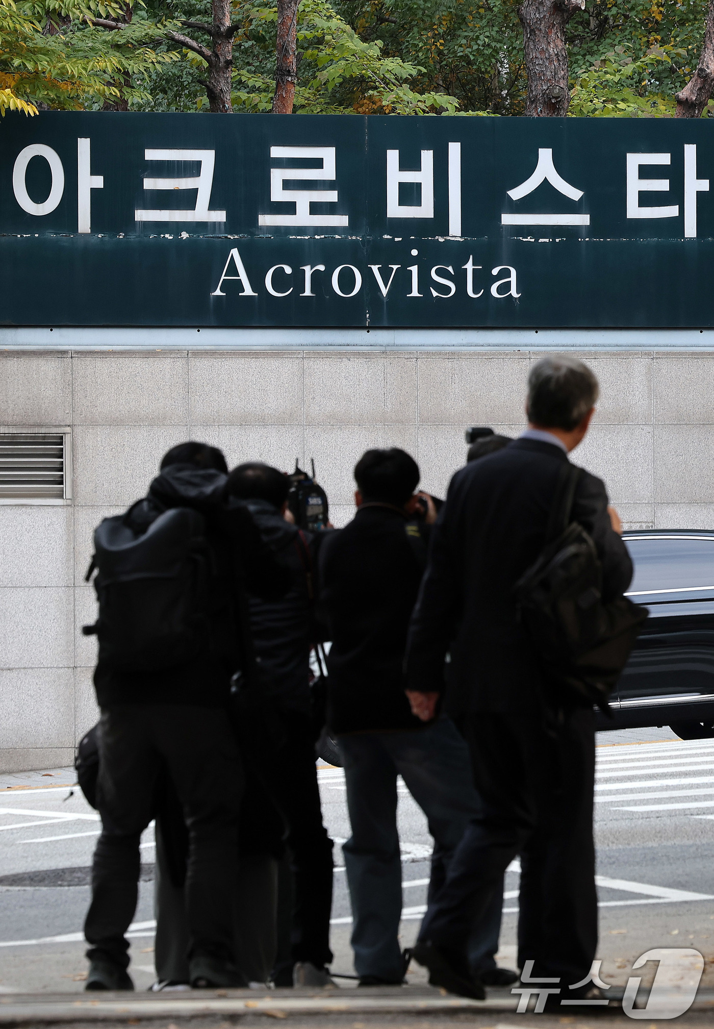 (서울=뉴스1) 박지혜 기자 = 김건희 여사의 각종 의혹을 수사하는 민중기 특별검사팀이 6일 대통령 관저 이전 의혹과 관련해 윤석열 전 대통령 부부 주거지 등에 대한 강제수사에 착 …