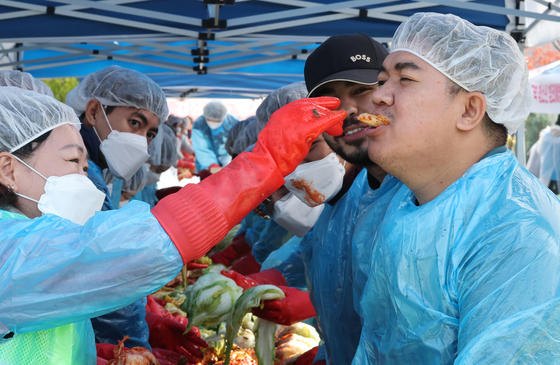 한국 김장은 처음이지?