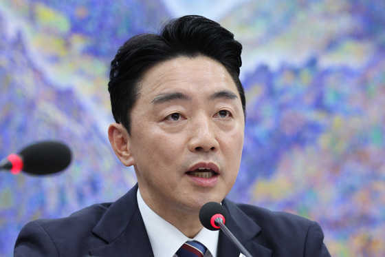 강훈식 "재판부, 李대통령 재판 중단 입장 뒤집을 경우 다른 조치 필요"