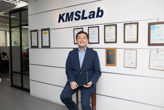 "엔비디아 GPU 30여만장 세계 3위, 피지컬 AI로 제2 물결도모"