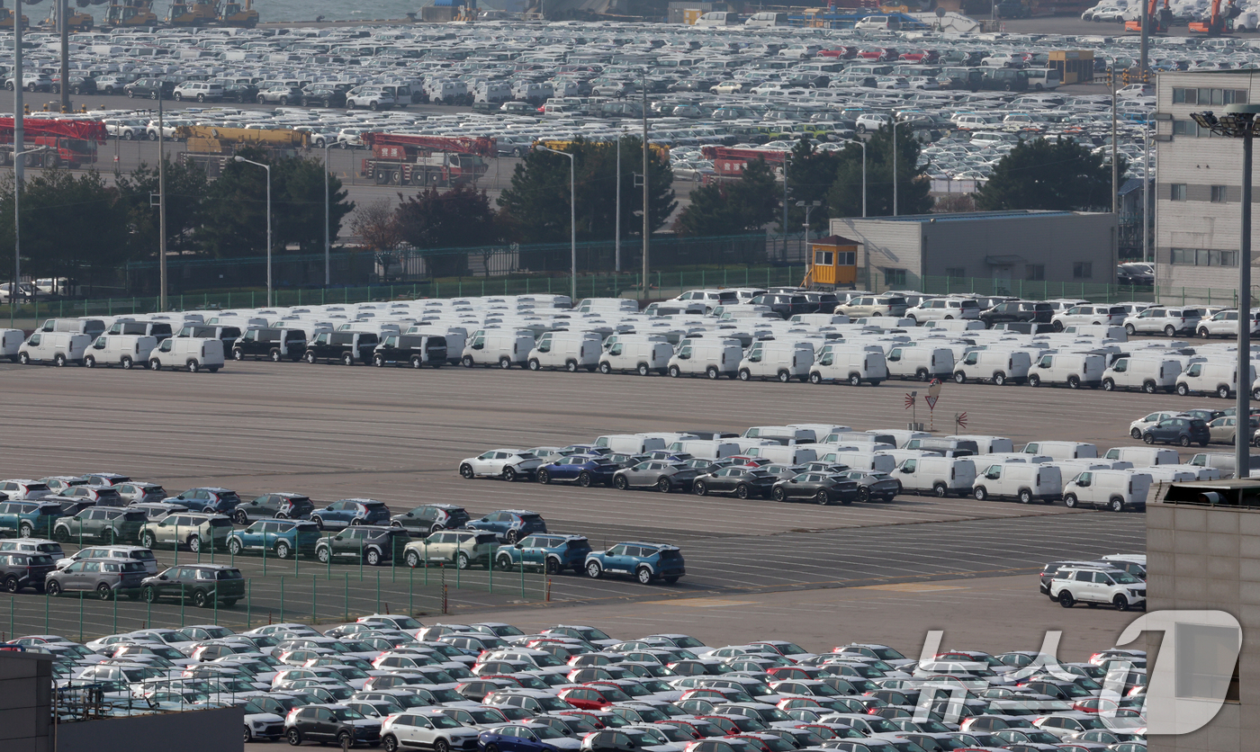 (평택=뉴스1) 김명섭 기자 = 한국은행이 6일 발표한 '2025년 9월 국제수지'에 따르면, 경상수지는 134억 7000만 달러 흑자로 잠정 집계됐다. 월별 경상수지로는 역대 2 …