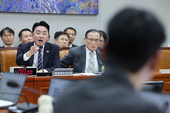 [국감]반박하는 강훈식 비서실장