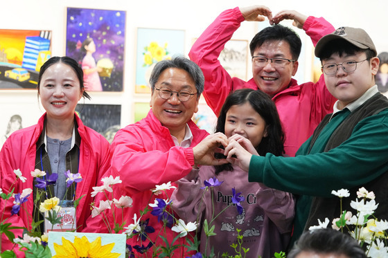 예술날개 페스티벌 개막식 참석한 강기정 시장