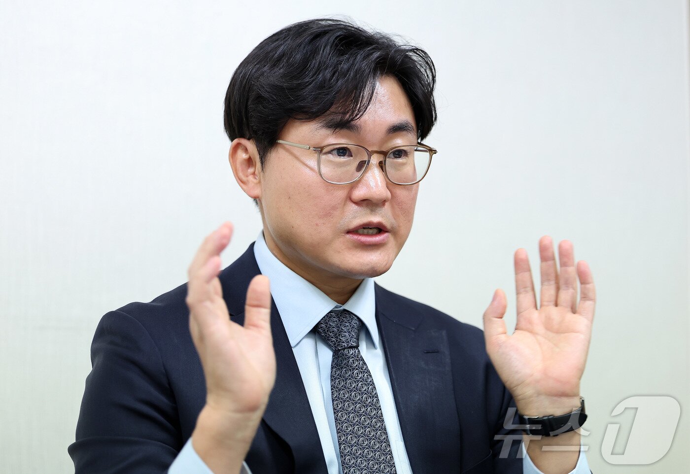 본문 이미지 - 이영현 대북인터넷방송 KIS 대표가 6일 서울 서초구 법무법인 이래에서 뉴스1과 인터뷰를 하고 있다. ⓒ News1 박지혜 기자