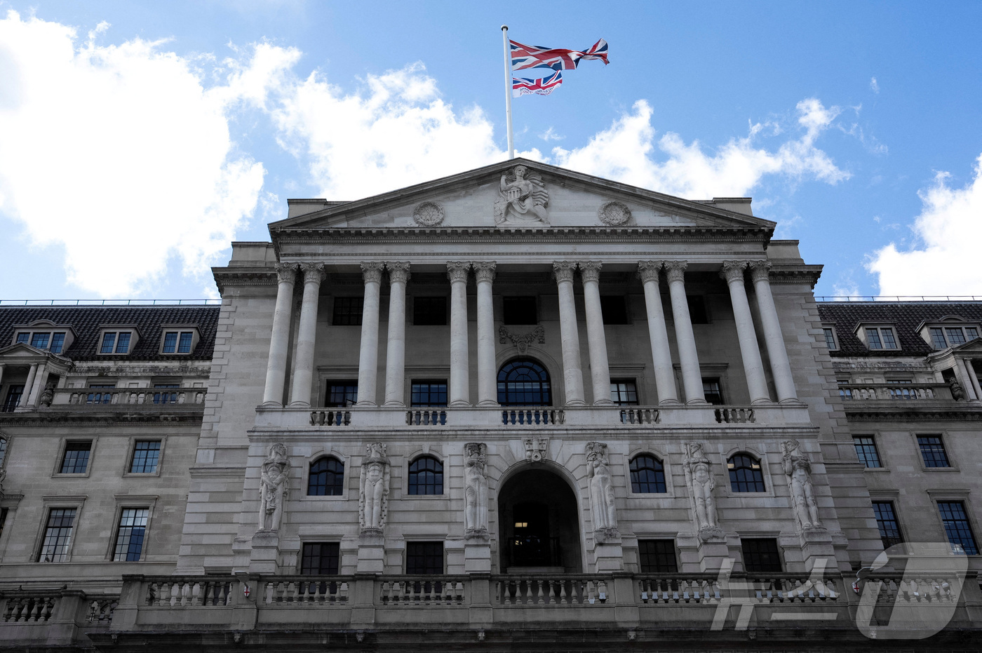 (런던 로이터=뉴스1) 이정환 기자 = 영국의 중앙은행인 영란은행(BOE) 건물 전경ⓒ 로이터=뉴스1