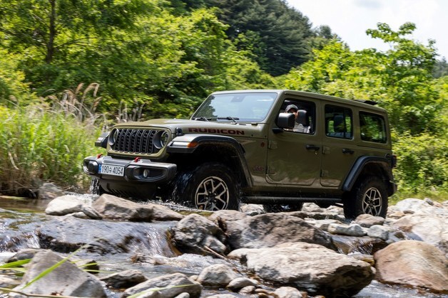 지프, 연말 특별 프로모션…랭글러 최대 1003만원 할인