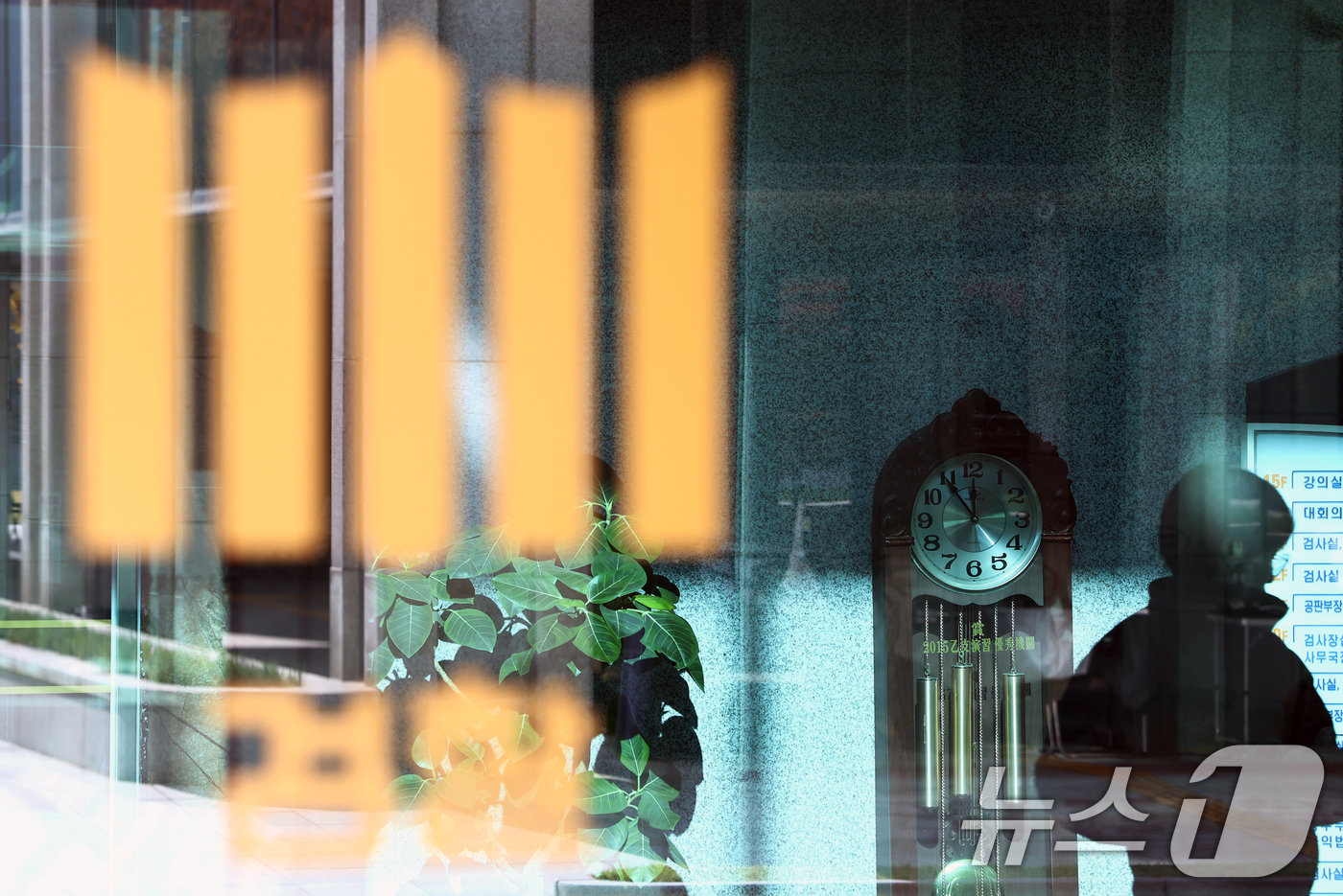 (서울=뉴스1) 김민지 기자 = 이재명 대통령이 12·3 비상계엄 사태를 수사하는 조은석 특검팀의 활동 기간 추가 연장을 승인했다.대통령실은 7일 언론 공지를 통해 "이 대통령은 …