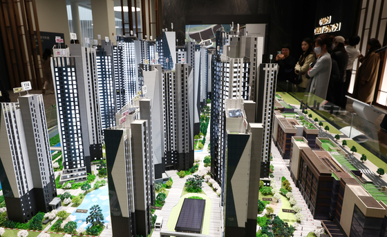 '30억 로또' 2.3만 명 몰렸다…'래미안 트리니원' 특공 경쟁률 86대 1