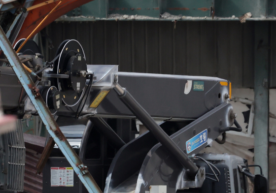 울산화력발전소 붕괴현장, 각종 장비 동원하며 구조작업에 총력전