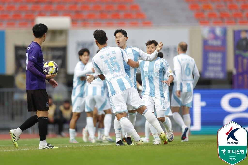 본문 이미지 - 군복무를 마치고 울산으로 복귀한 이동경은 &#39;간절함&#39;을 이야기했다. &#40;한국프로축구연맹 제공&#41;