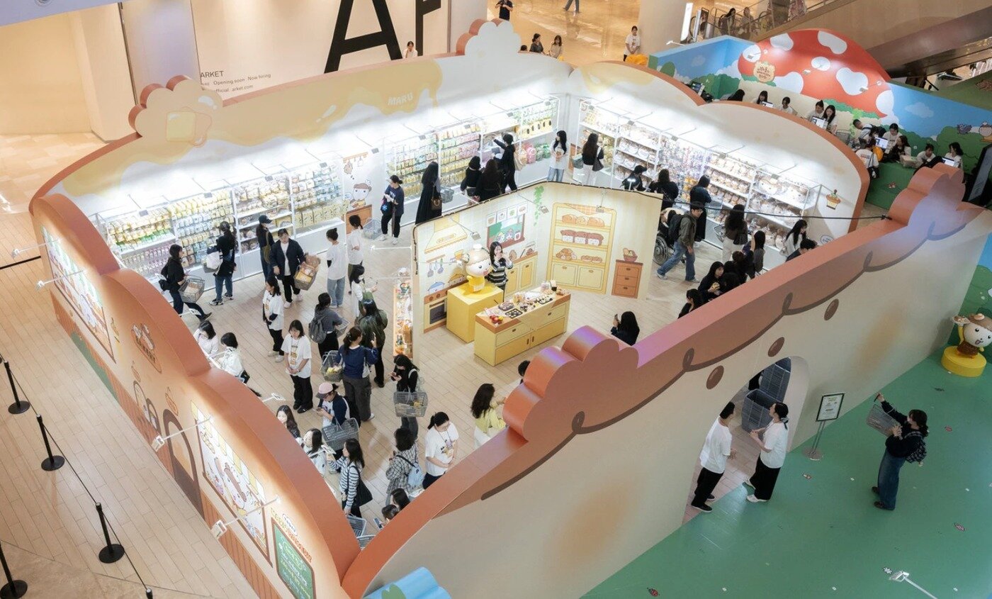 본문 이미지 - 네이버웹툰이 10월 16일부터 26일까지 서울 송파구 롯데월드몰에서 마루는 강쥐 팝업스토어 &#39;마루의 숲속 베이커리에 놀러와&#39;를 열었다. &#40;네이버웹툰 제공&#41;