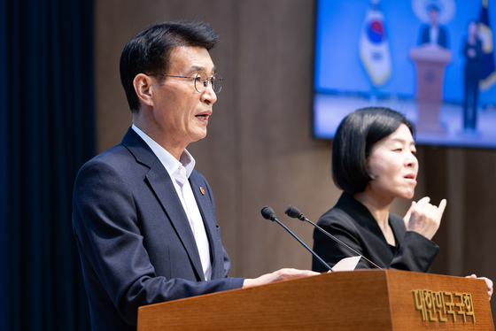 장동혁 대표 5.18 방문 관련 브리핑하는 문대림 민주당 대변인