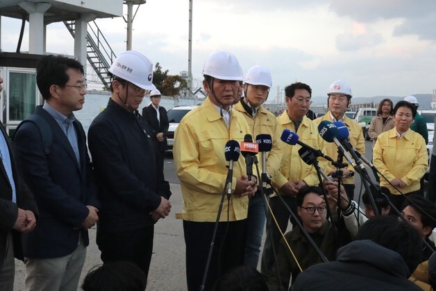 울산화력발전 사고현장 찾은 정청래 대표