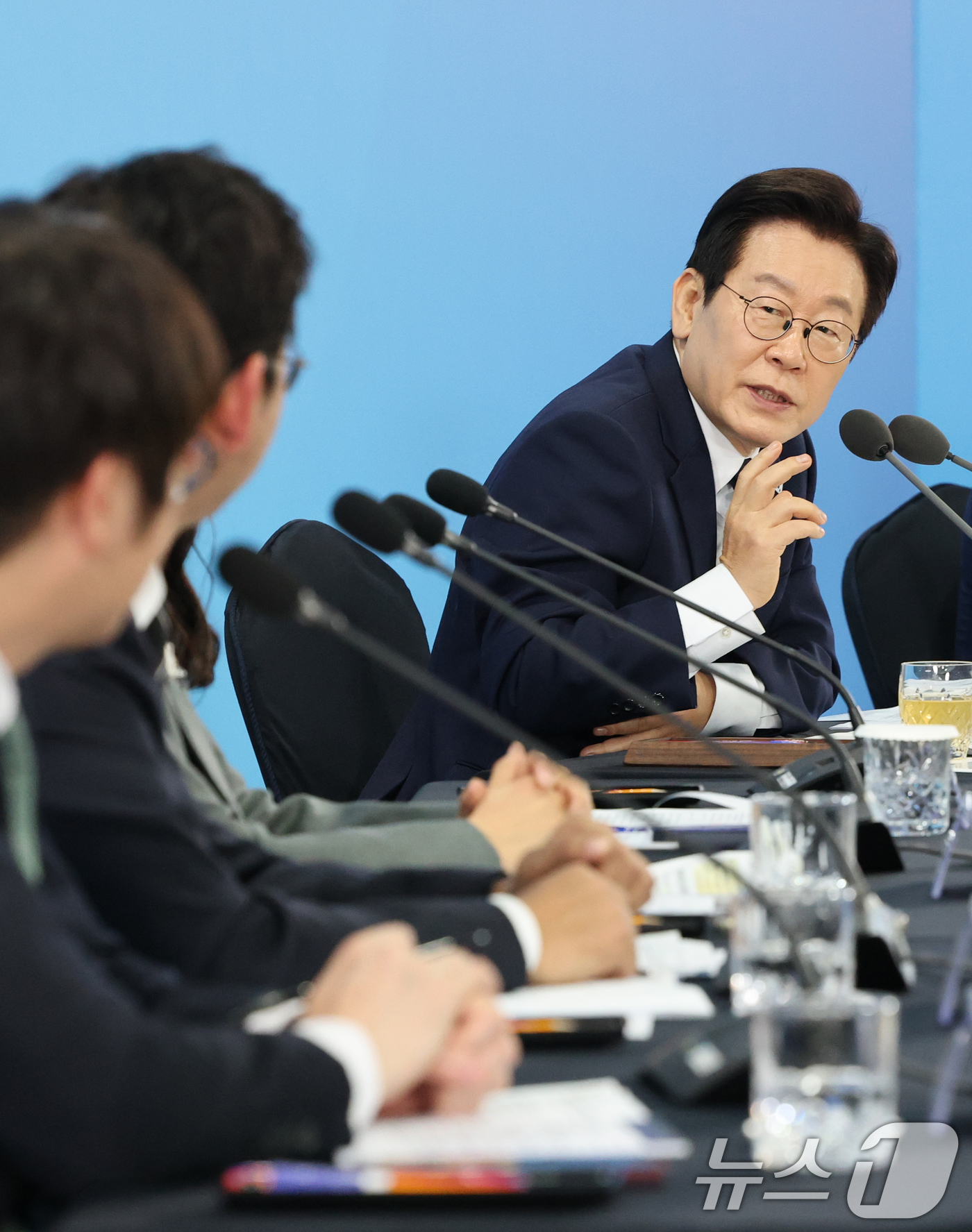 (대전=뉴스1) 김기태 기자 = 이재명 대통령이 7일 오후 대전 유성구 국립중앙과학관에서 열린 다시 과학기술인을 꿈꾸는 대한민국 국민보고회에서 발언하고 있다. 2025.11.7/뉴 …