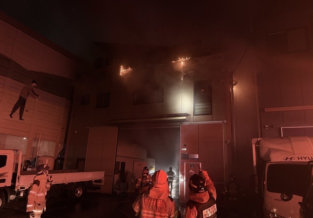 인천 특수재질 용접 공장 화재, 1시간 20분 만에 완진(종합)