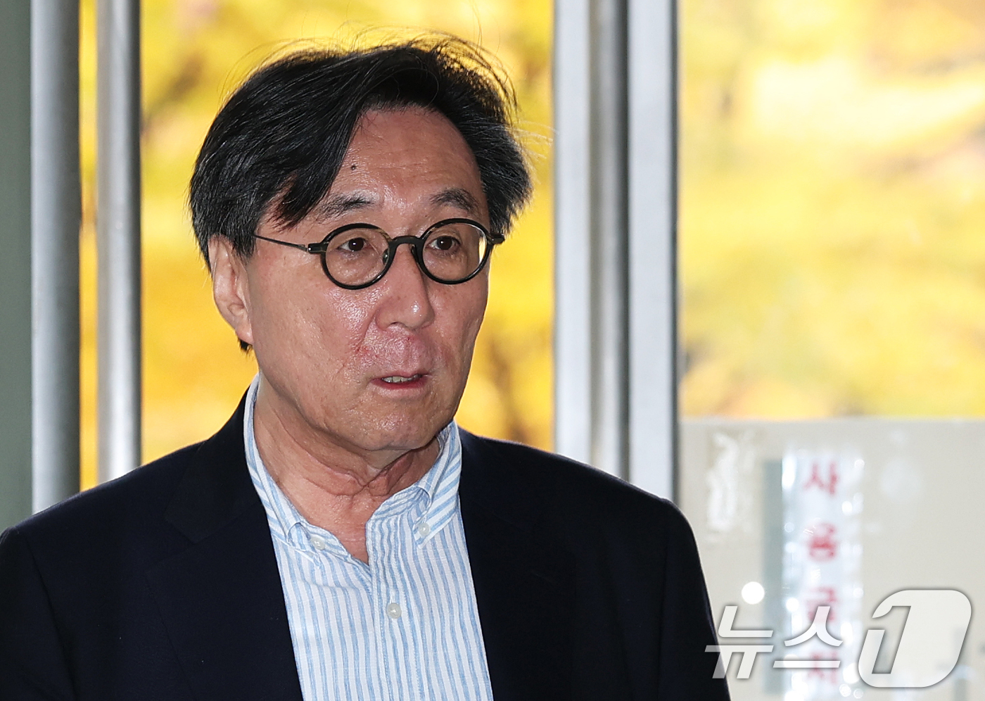 (서울=뉴스1) 오대일 기자 = '런종섭' 의혹에 연루된 장호진 전 국가안보실장이 8일 오전 서울 서초구 순직해병 특검 사무실에서 직권남용 및 범인도피 혐의 피의자 신분으로 조사를 …