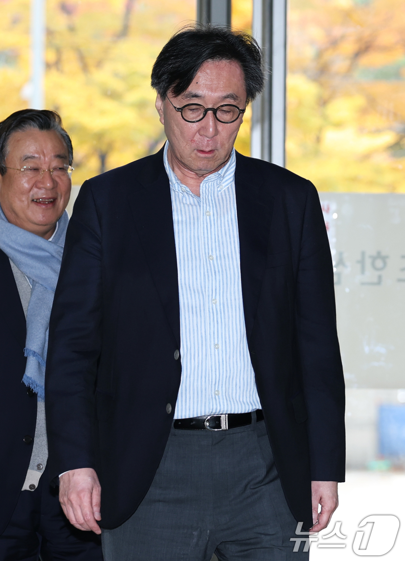 (서울=뉴스1) 오대일 기자 = '런종섭' 의혹에 연루된 장호진 전 국가안보실장이 8일 오전 서울 서초구 순직해병 특검 사무실에서 직권남용 및 범인도피 혐의 피의자 신분으로 조사를 …