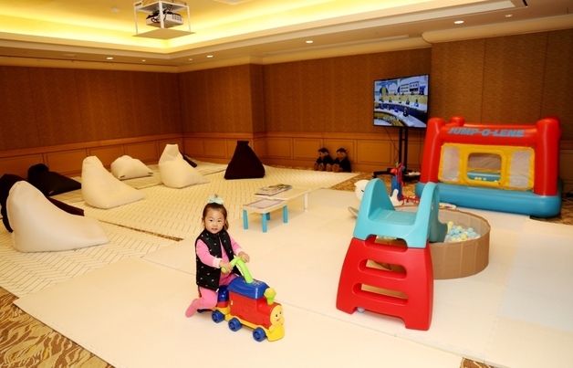 선수·패밀리 라운지 구성…KPGA 투어 최종전서 선보이는 배려