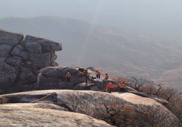 북한산 등산하던 70대 여성 추락사