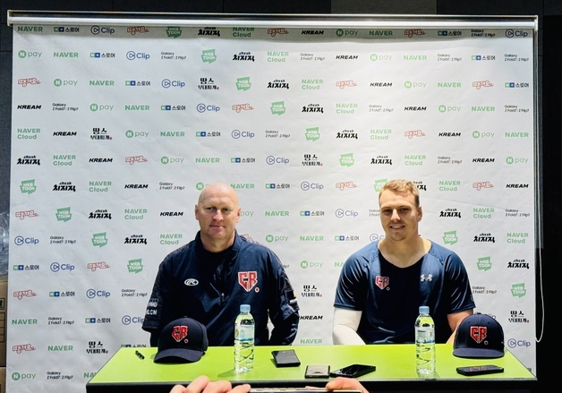 '본업이 의사' 체코 야구 감독 "항상 야구 생각…집에는 비밀"