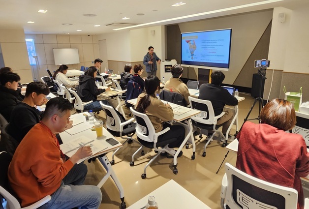 미국 재활 전문의 초빙, 수의사 대상 'CCRV' 전문 과정 성료