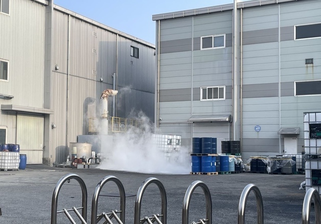 시흥 접착제 제조 공장서 황화수소 누출…안전 조치 중