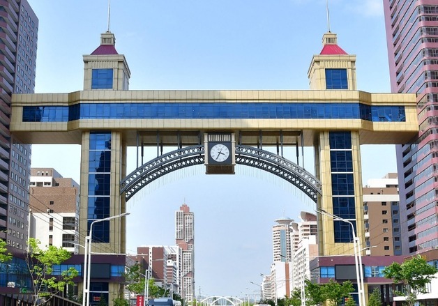 하늘 위에서 평양냉면을…北 '화성금강관' 내부 첫 공개