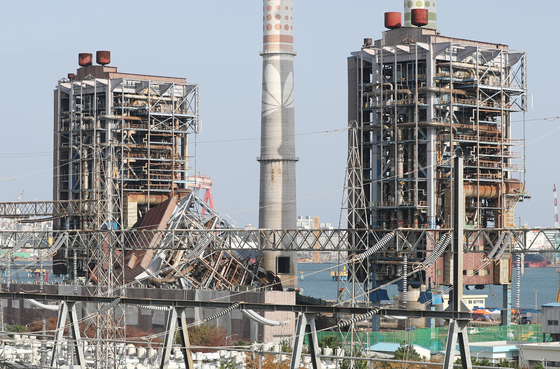 울산화력 붕괴 닷새째…'4·6호기 해체' 사전 작업 진행 중