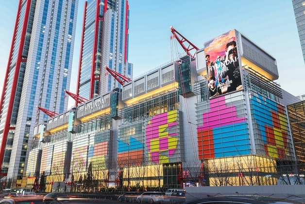 롯데百 이어 더현대까지 잇따른 폭파 협박…"운영 이상 없어"(종합)