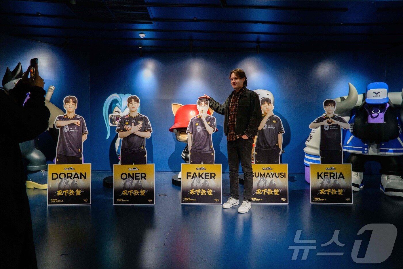 본문 이미지 - '페이커' 이상혁 '오너' 문현준, '구마유시' 이민형, '케리아' 류민석, '도란' 최현준 ESPORTS-KOR-LOL ⓒ AFP=뉴스1