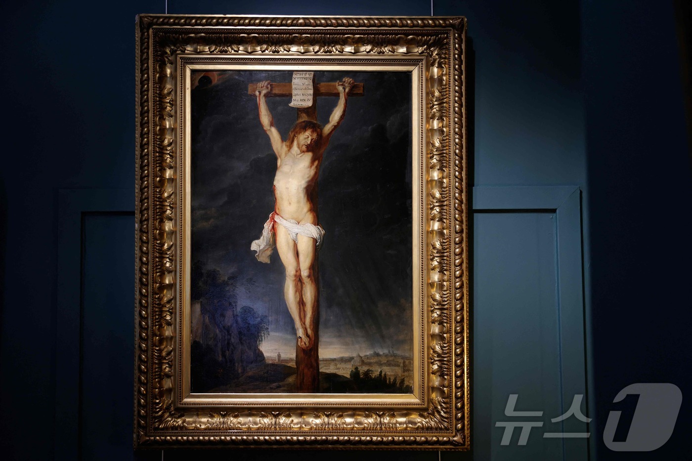 [포토] 루벤스의 그림 '십자가에 못박힌 그리스도' - 뉴스 썸네일 이미지