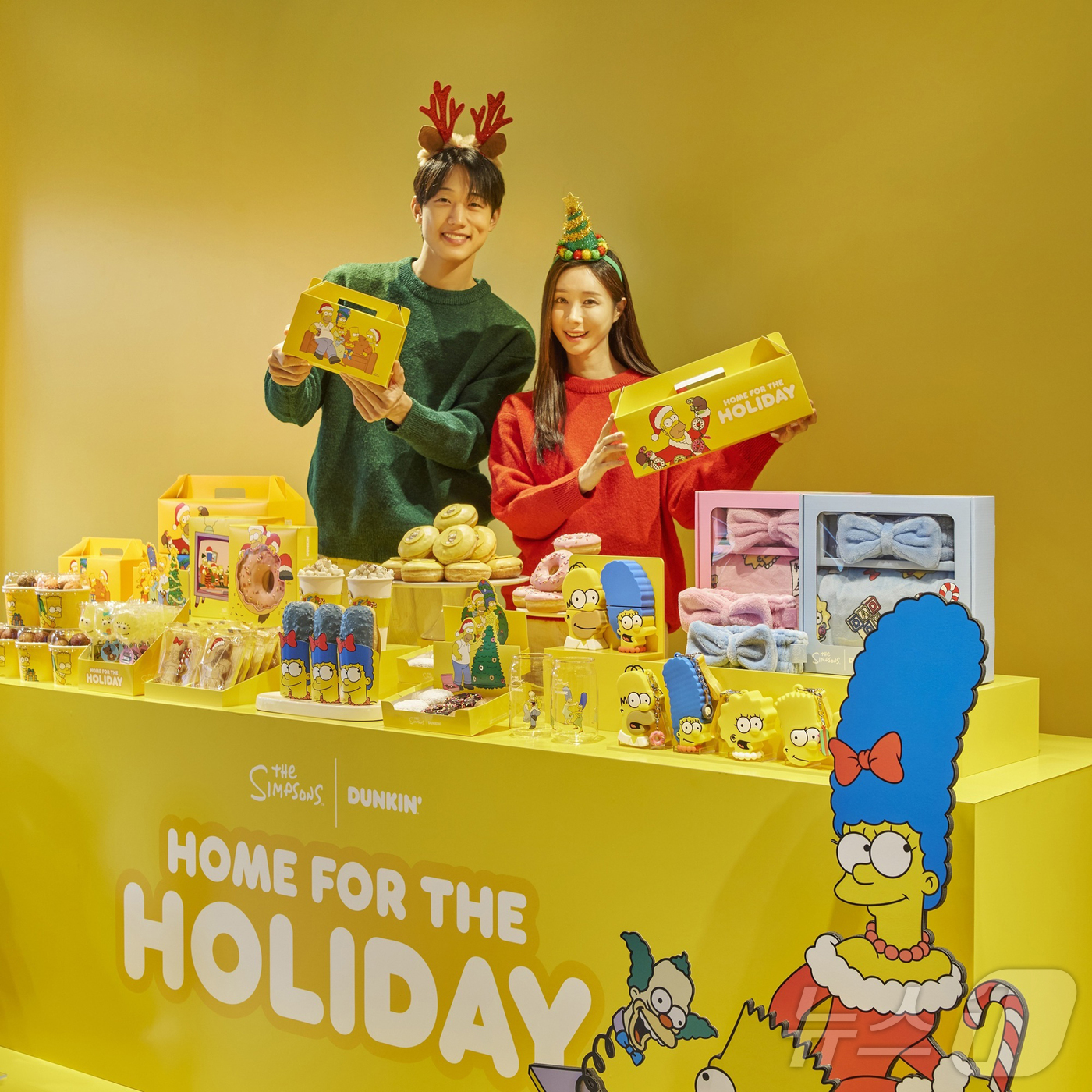 (서울=뉴스1) = SPC 비알코리아가 운영하는 던킨이 1일 서울 강남구에 위치한 던킨 원더스 청담에서 열린 2025년 윈터캠페인 ‘홈 포 더 홀리데이(HOME FOR THE HO …