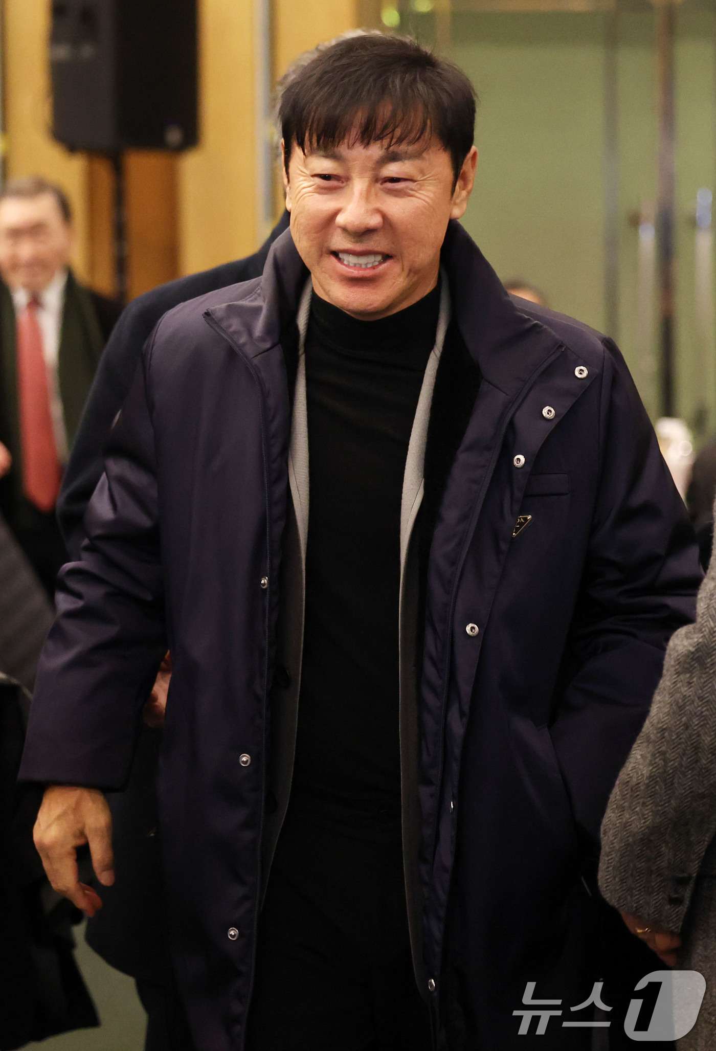 (서울=뉴스1) 이광호 기자 = 신태용 전 울산HD 감독이 1일 오후 서울 서대문구 홍은동 스위스 그랜드호텔에서 열린 하나은행 K리그 2025대상 시상식에 참석하고 있다. 2025 …