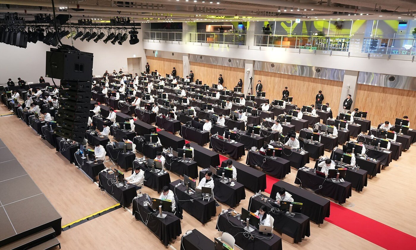 본문 이미지 - AI TOP 100 역시 개방형 참여 프로그램을 통해 AI 대중화를 돕고, 기술이 실생활에 결합하는 경험을 구현하고자 마련했다고 설명했다. &#40;카카오 제공&#41;