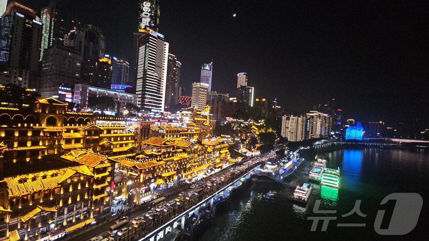 본문 이미지 - 충칭 홍야동 모습 ⓒ News1 정은지 특파원