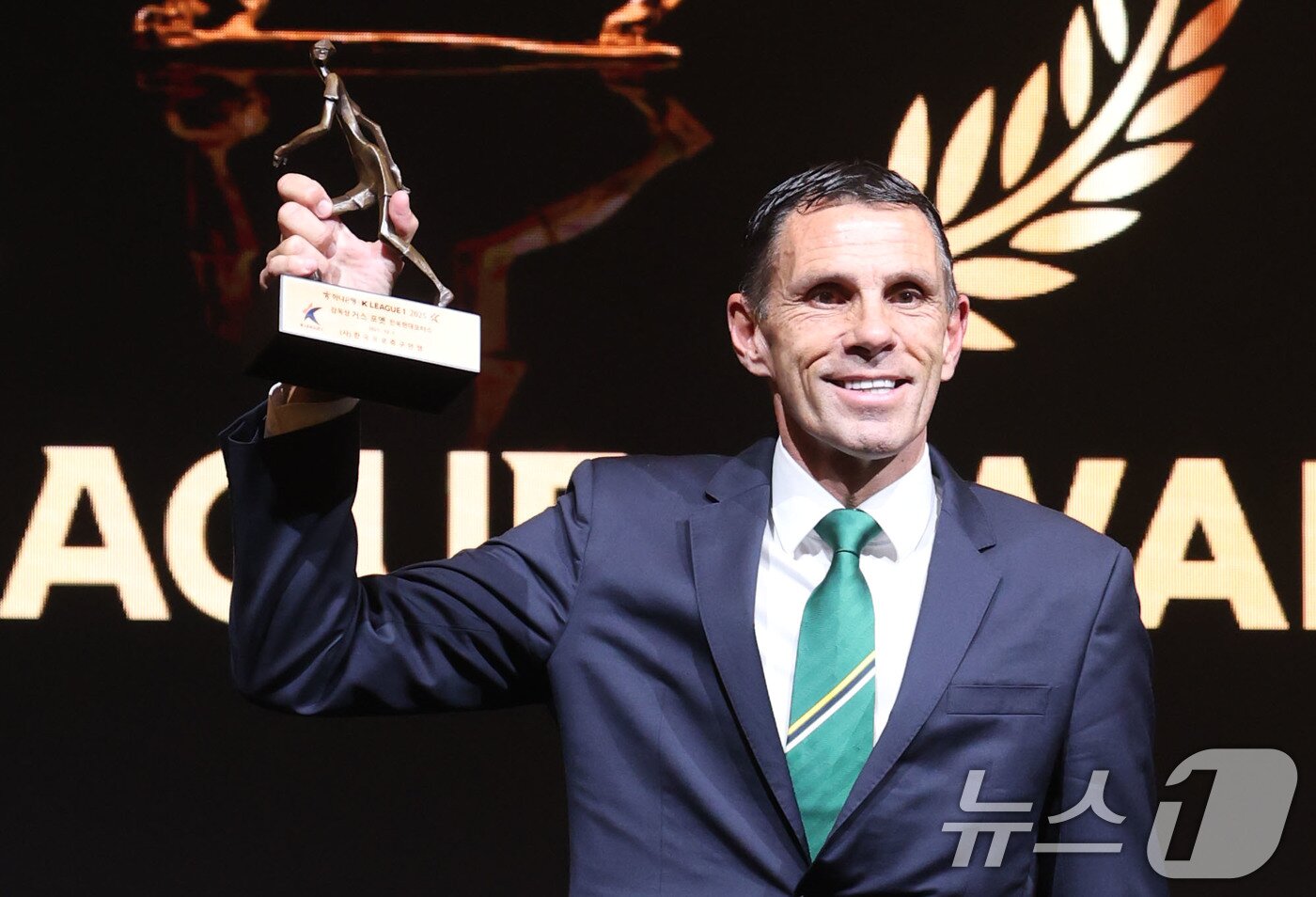 본문 이미지 - 포옛 감독은 함께한 모든 이들에게 감사를 전했다.  ⓒ News1 이광호 기자