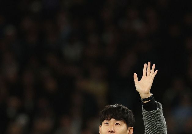 '토트넘 레전드' 친정 찾아 작별인사