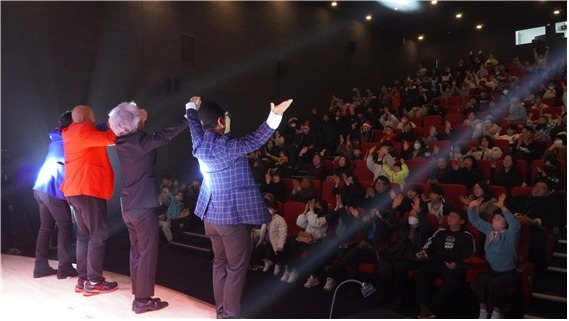 부산시·부산국제매직페스티벌, 크리스마스 특집 매직 갈라쇼