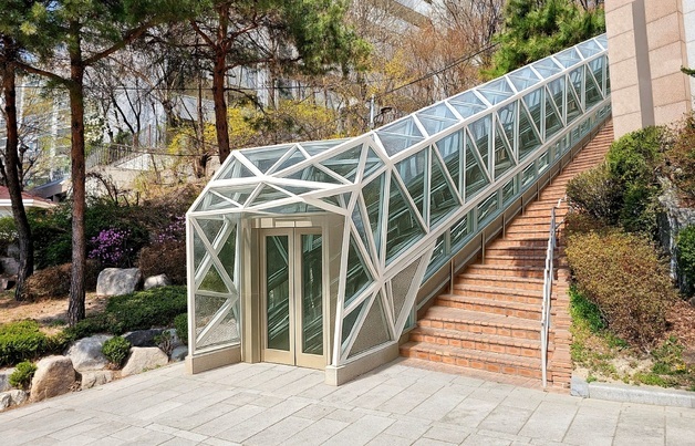 종로구, 숭인동 급경사지에 엘리베이터 설치…내년 준공