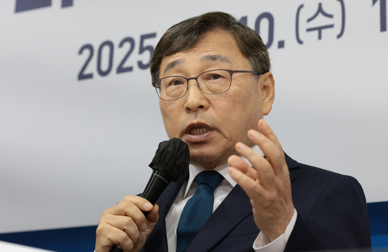 교원단체 "수능 절대평가 찬성, 서·논술형 도입은 신중"