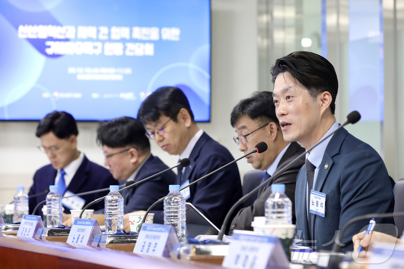 (서울=뉴스1) = 노용석 중소벤처기업부 제1차관이 10일 충북 오송 첨단의료산업진흥재단에서 열린 규제자유특구 현장 간담회에서 인사말을 하고 있다. (중소벤처기업부 제공. 재판매 …