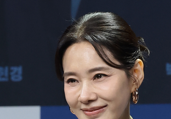 오현경, 세월 거스르는 미모