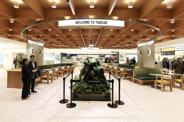 [르포] 청담서 식품·패션·리빙·다이닝 한 곳에…신세계, 신개념 공간 첫 선