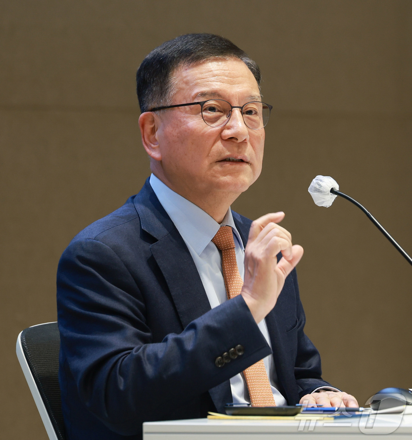 (서울=뉴스1) = 김종화 한국은행 금융통화위원이 10일 오전 서울시 중구 한국은행에서 열린 기자간담회에서 발언하고 있다. (한국은행 제공. 재판매 및 DB 금지) 2025.12. …